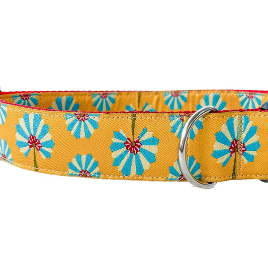 Palm Fans on Gold Dog Collar